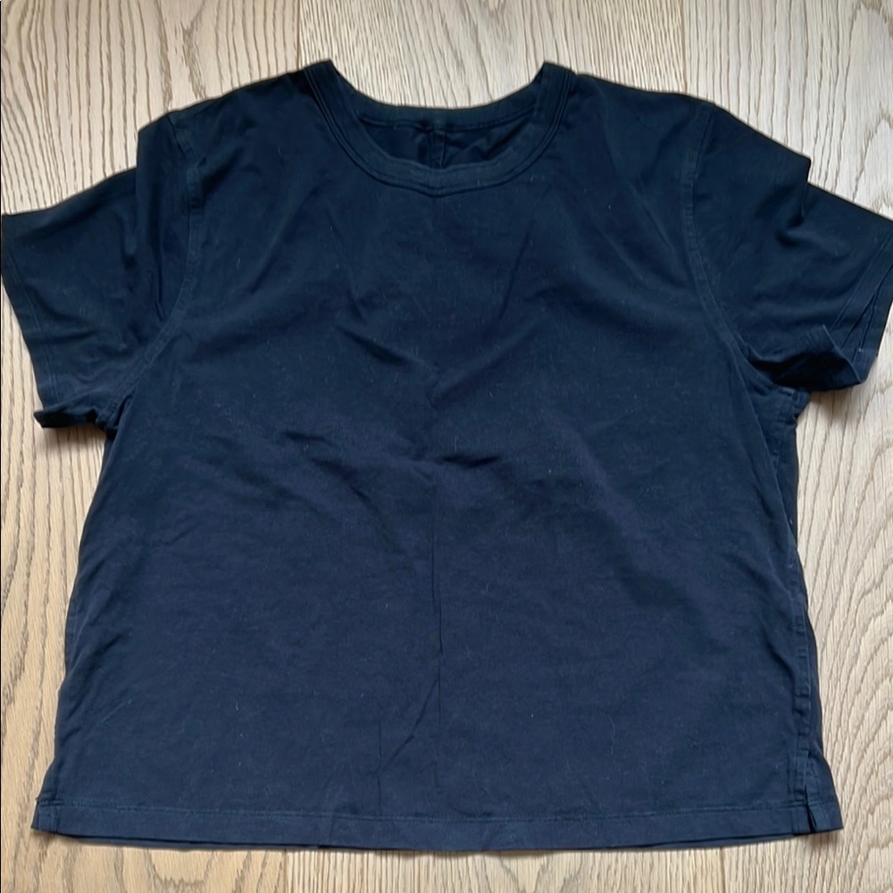 LululemonClassic Black CroppedT-Shirt